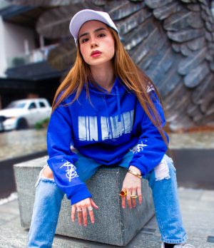 hoodie-azul SIN FILTRO